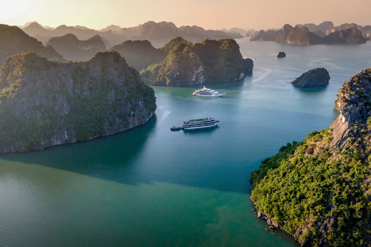Explore Vietnam